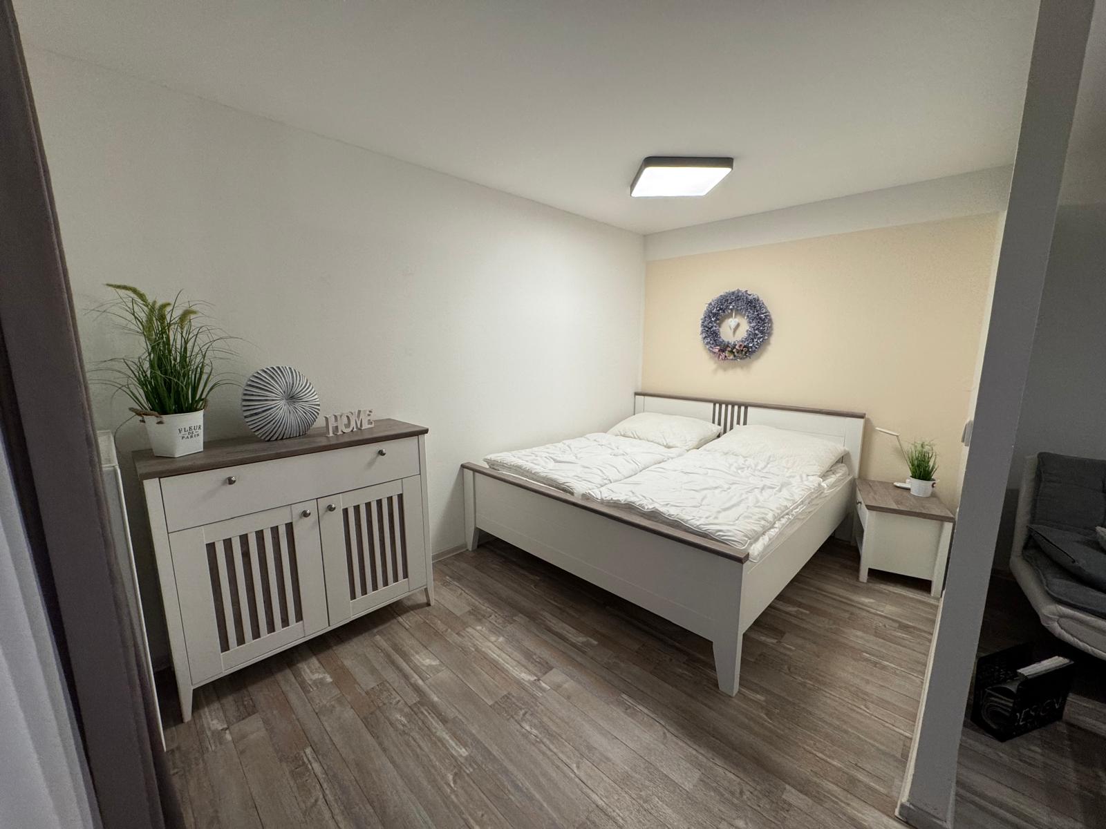 Pronájem bytu, 2+kk 50 m², Zvěrotice