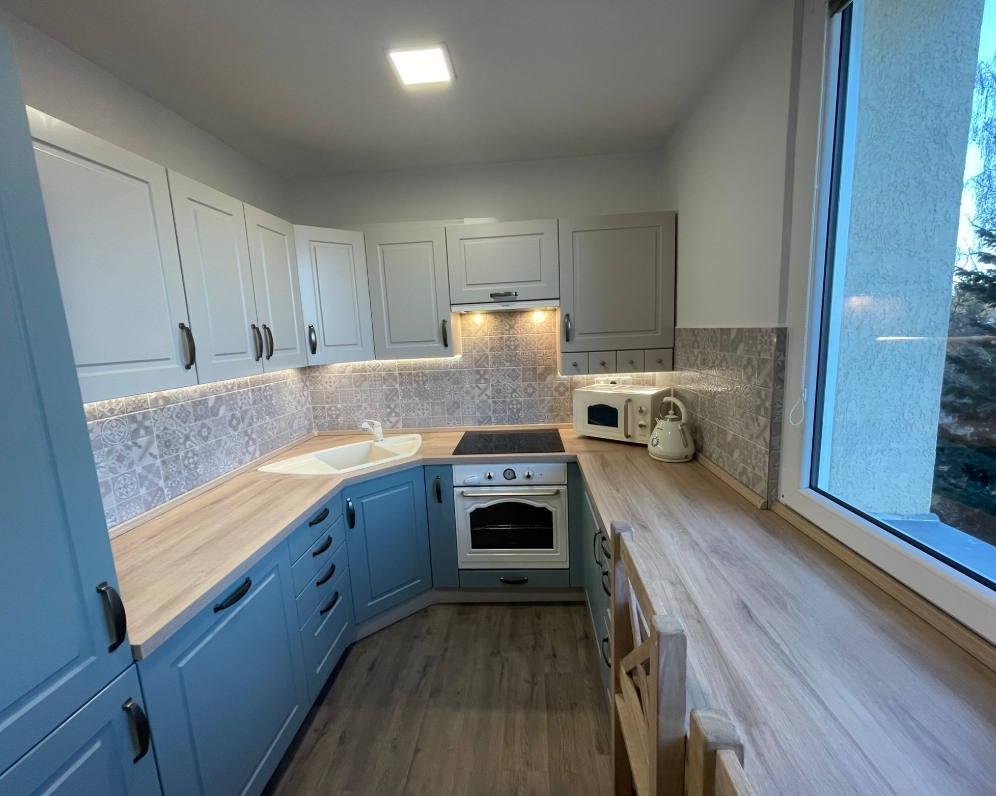 Pronájem, Byt 4+1, 78m2, Velešín