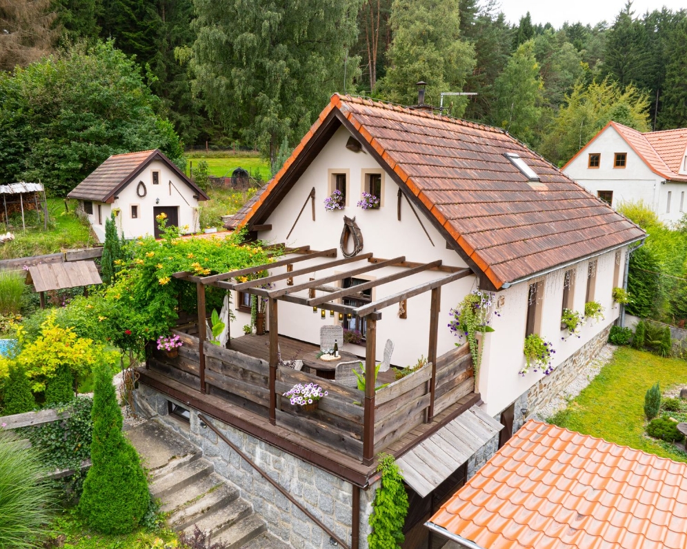Prodej rodinného domu 180 m², pozemek 1 462 m² – Nahořany