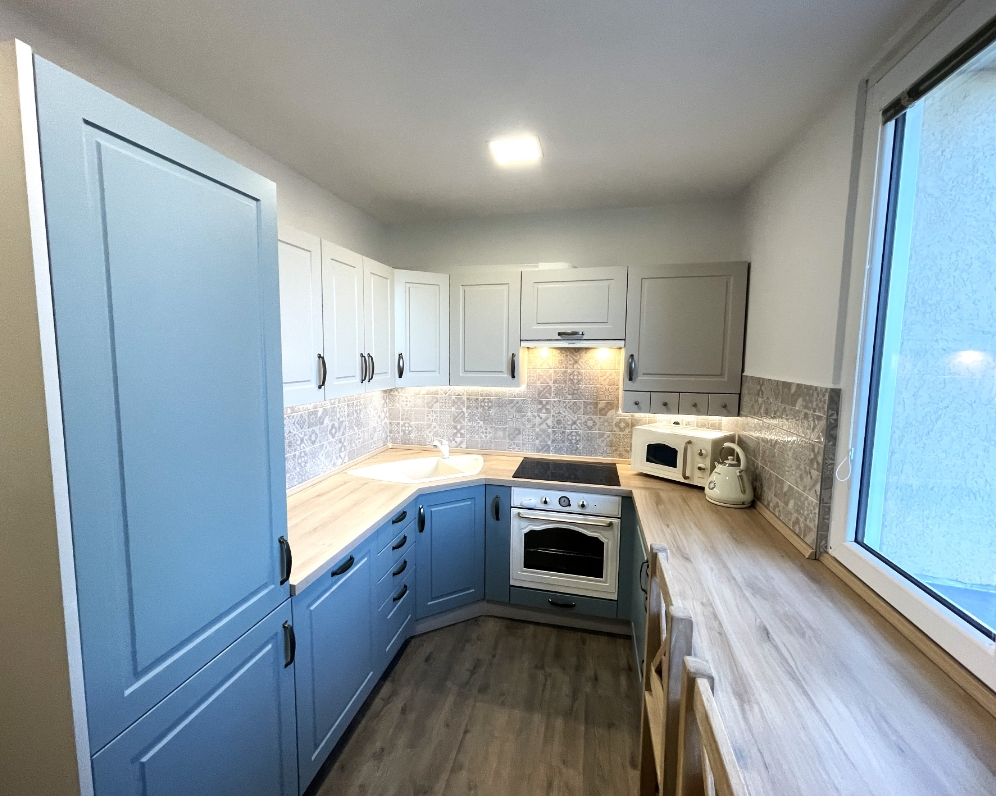 Pronájem bytu 4+1, 78m², Velešín