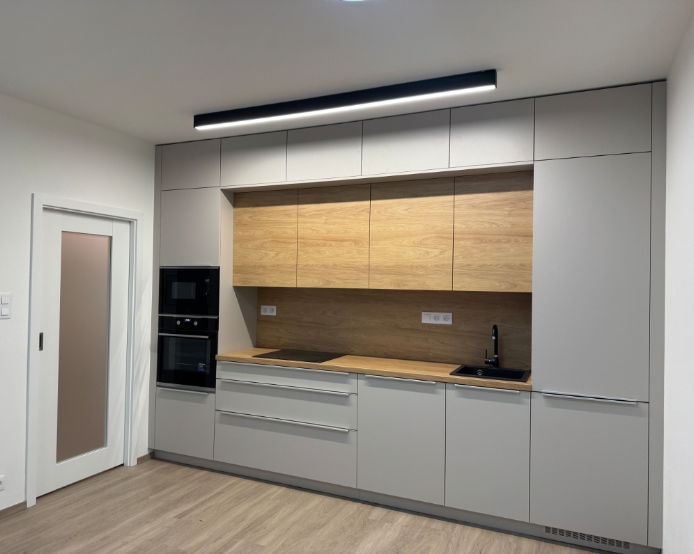 Pronájem bytu 2+kk 50m², Na Zlaté Stoce